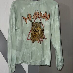 Def Leppard Graphic Sweatshirt